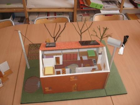 maquette de maison bioclimatique 03